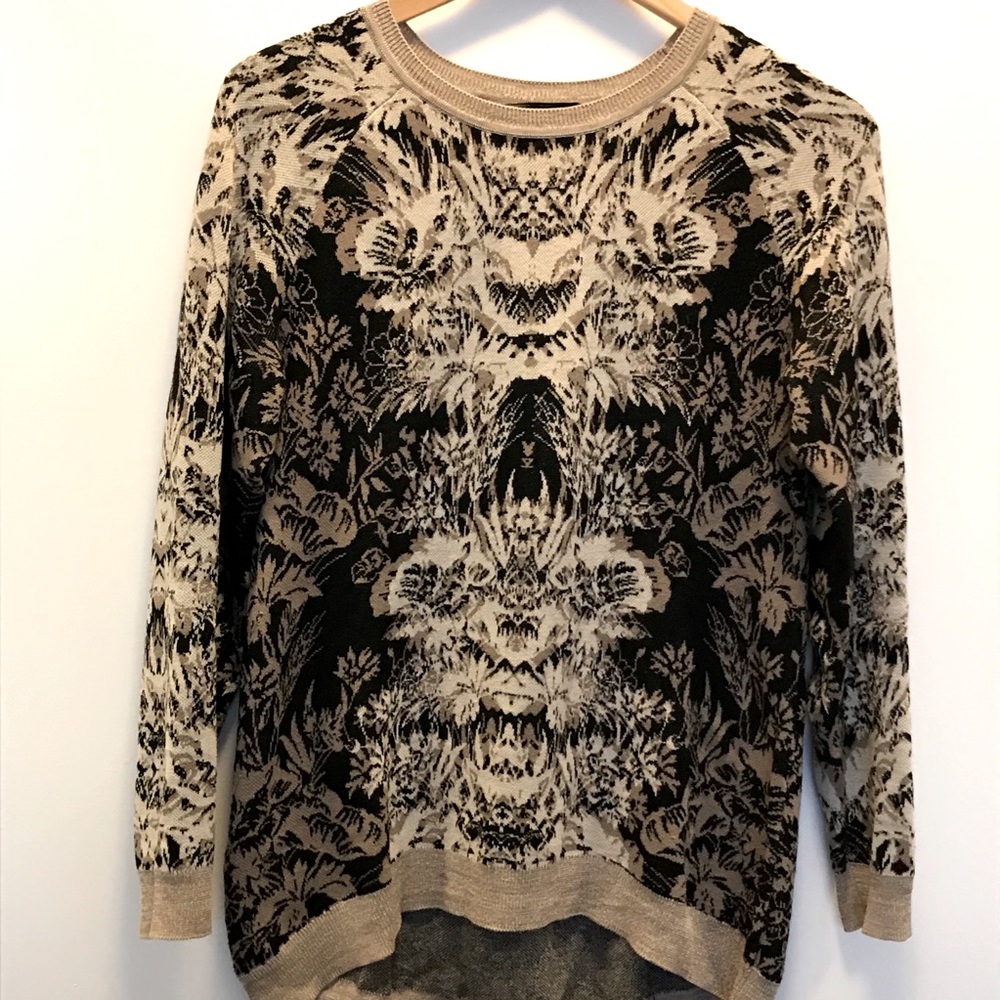 BCBG knitwear